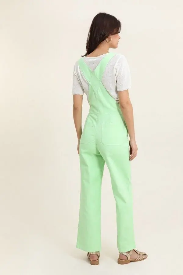 Salopette en Coton Vert Pâle : Élégance et Confort